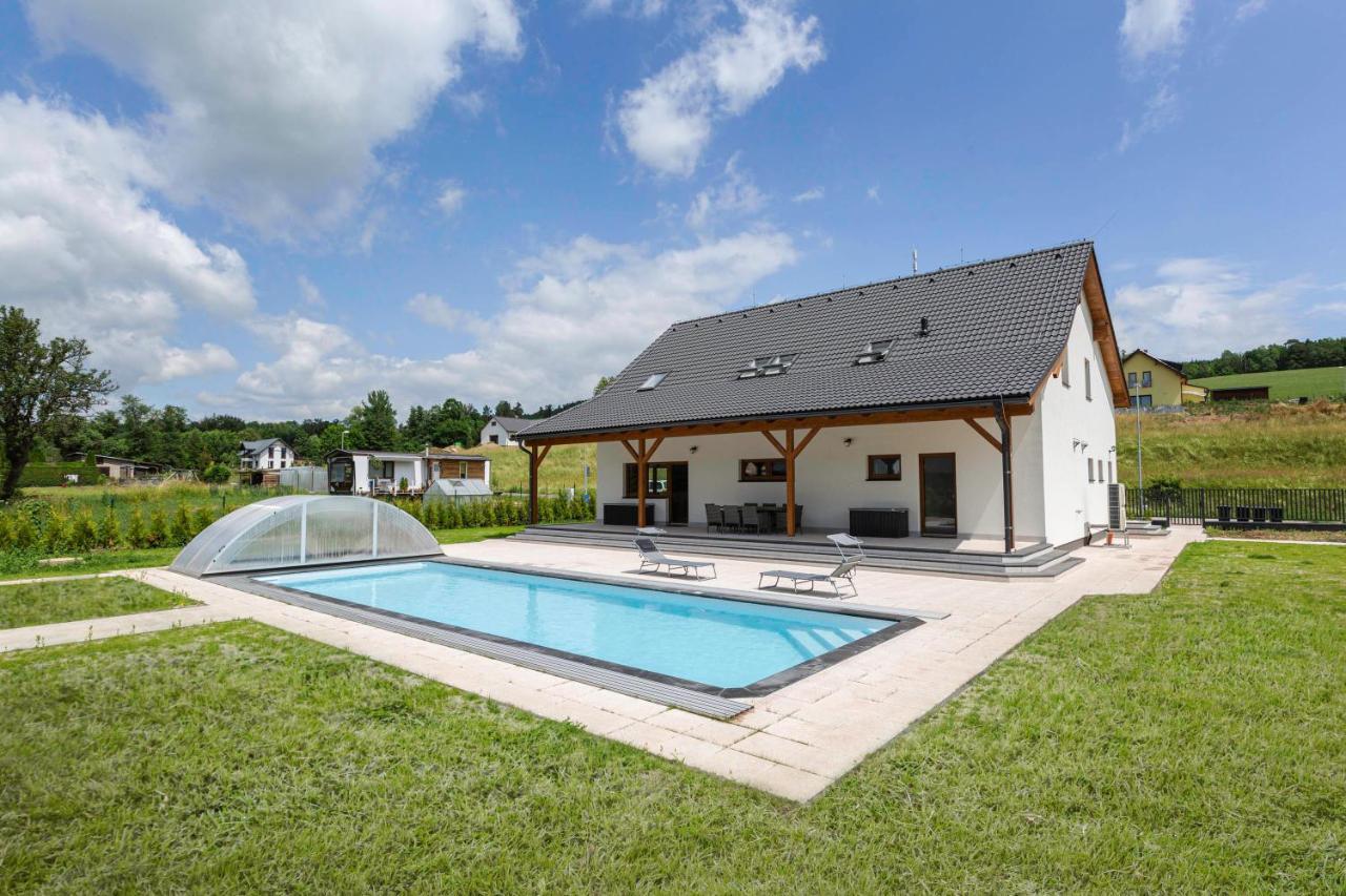 Holiday House Adam Prosecne Zewnętrze zdjęcie